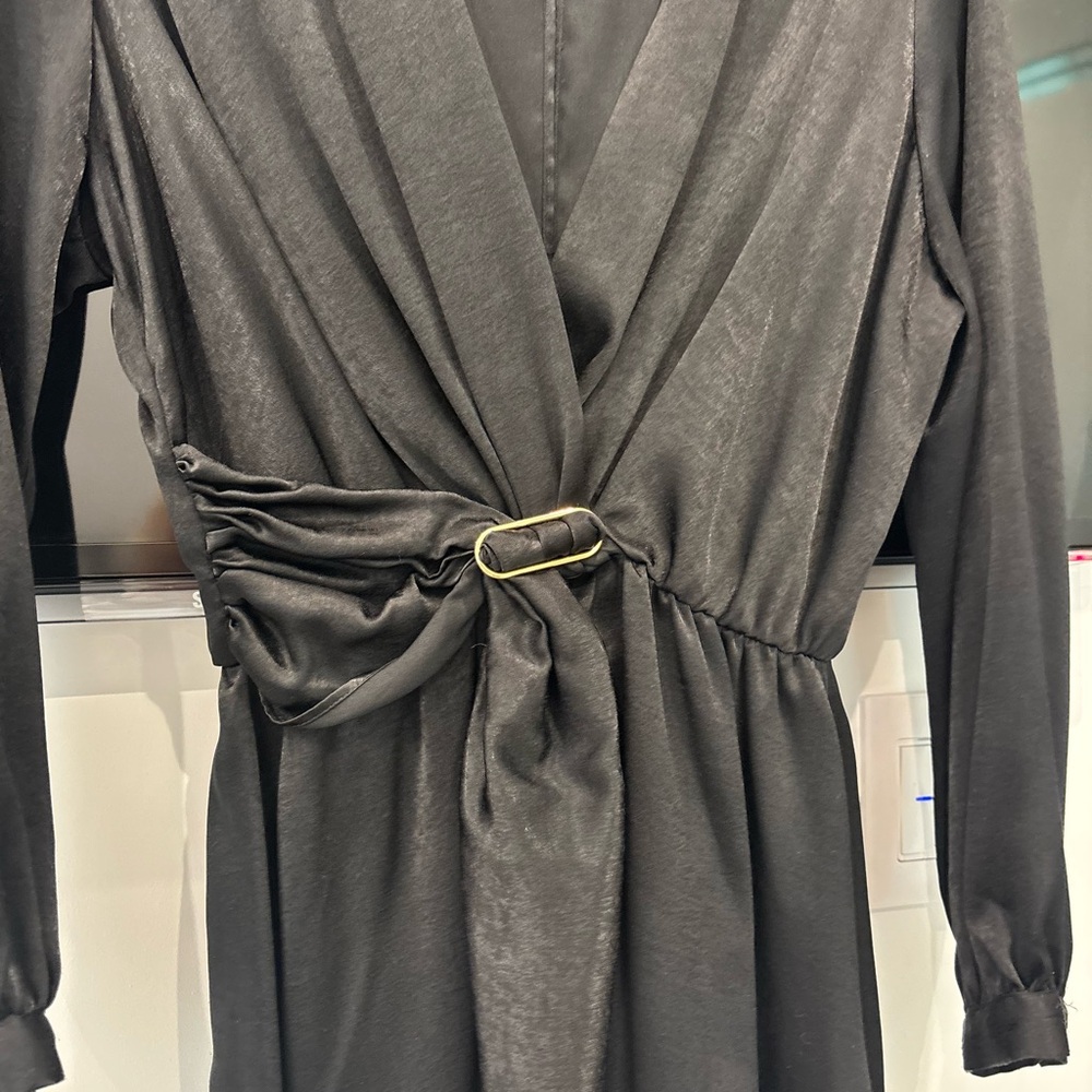 Zara Elegant Black Wrap Dress - Picture 3 of 7